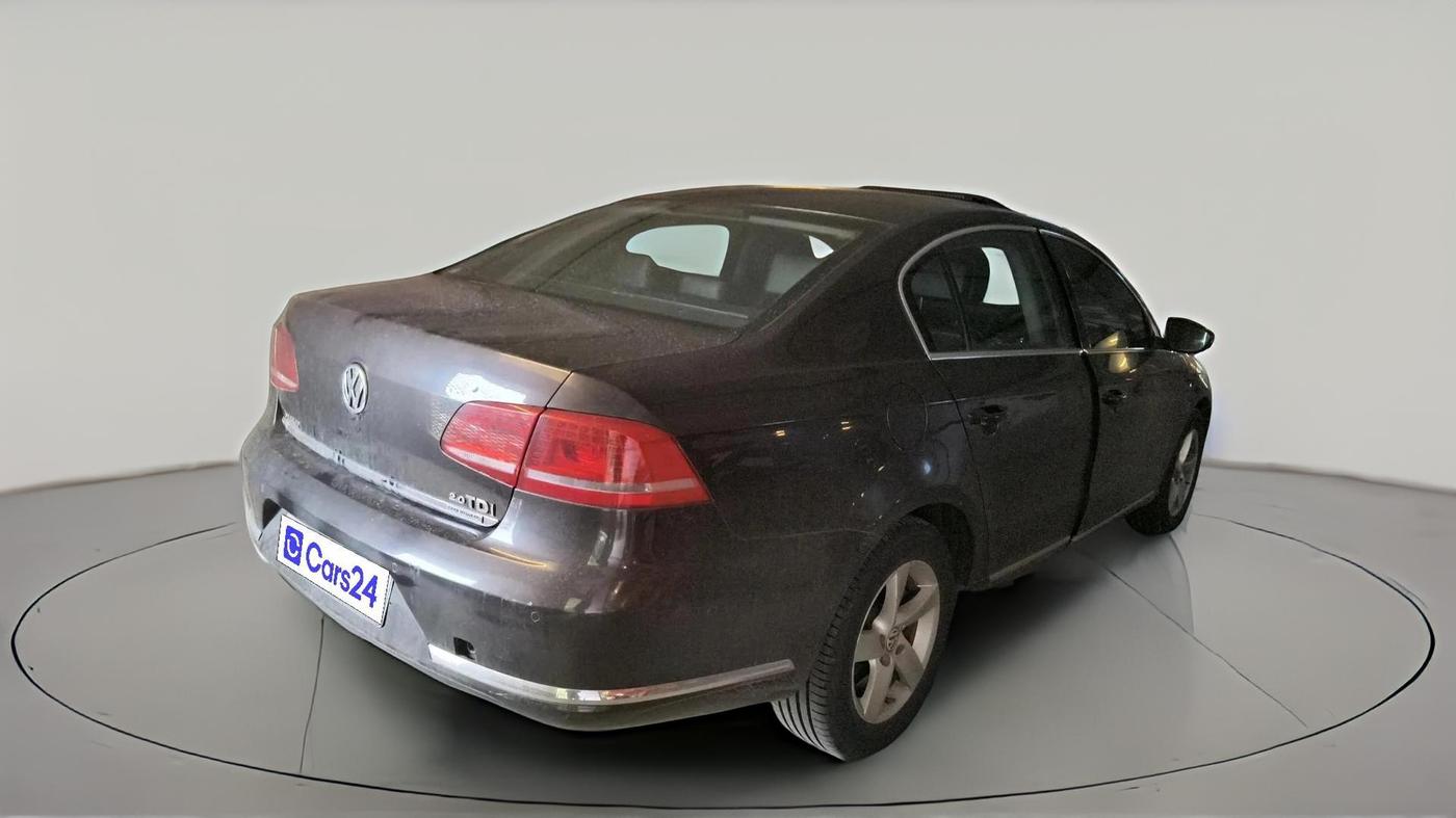 2011 Volkswagen Passat 2.0 PD DSG S, Diesel, Automatic, 1,45,642 km, exterior