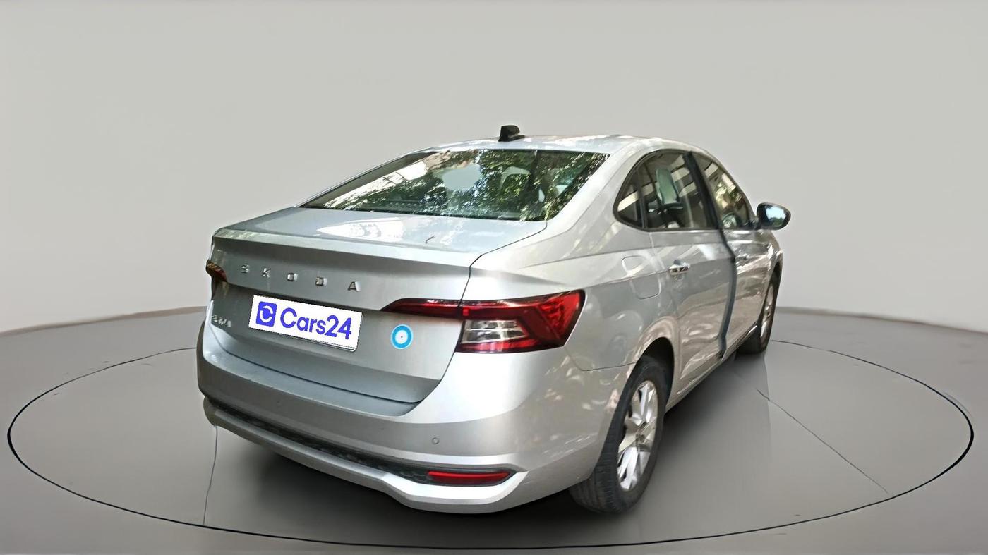2022 Skoda SLAVIA Ambition Plus 1.0 TSI AT, Petrol, Automatic, 42,545 km, exterior