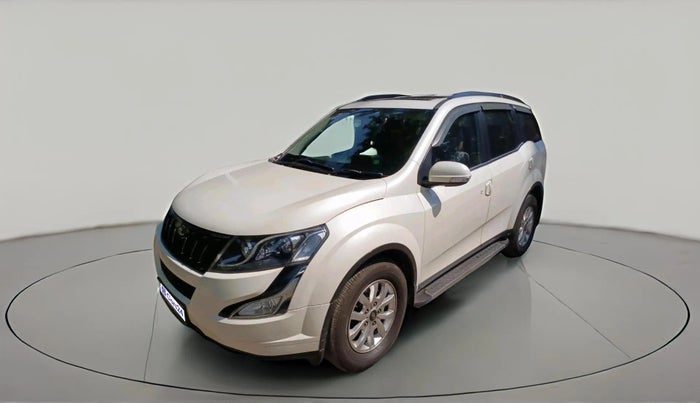 2017 Mahindra XUV500 W10, Diesel, Manual, 72,283 km, exterior
