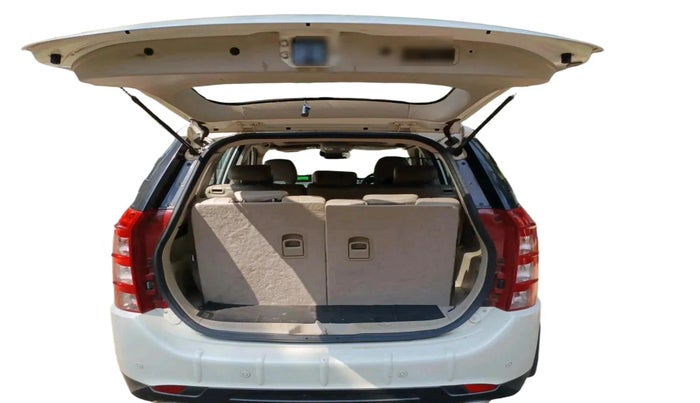 2017 Mahindra XUV500 W10, Diesel, Manual, 72,283 km, exterior