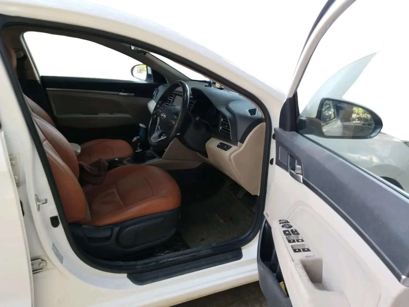 2020 Hyundai New Elantra 2.0 SX MT PETROL, Petrol, Manual, 45,029 km, interior