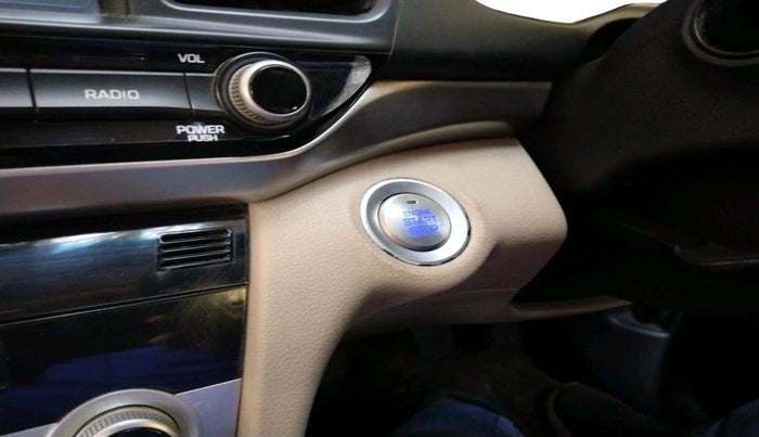 2020 Hyundai New Elantra 2.0 SX MT PETROL, Petrol, Manual, 45,029 km, interior