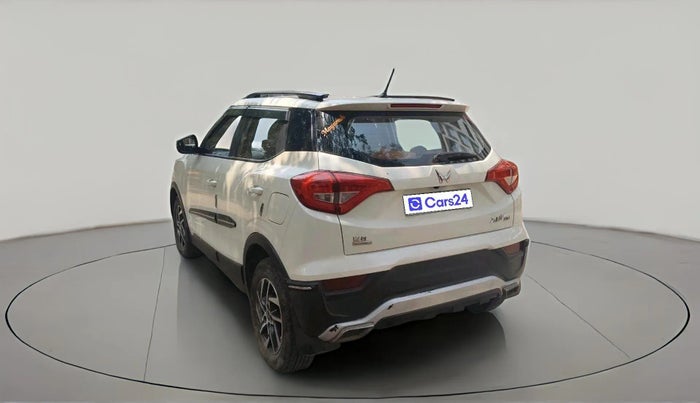 2023 Mahindra XUV300 W8 (O) 1.2 PETROL AMT, Petrol, Automatic, 26,202 km, exterior