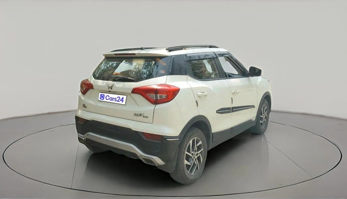 2023 Mahindra XUV300 W8 (O) 1.2 PETROL AMT, Petrol, Automatic, 26,202 km, exterior