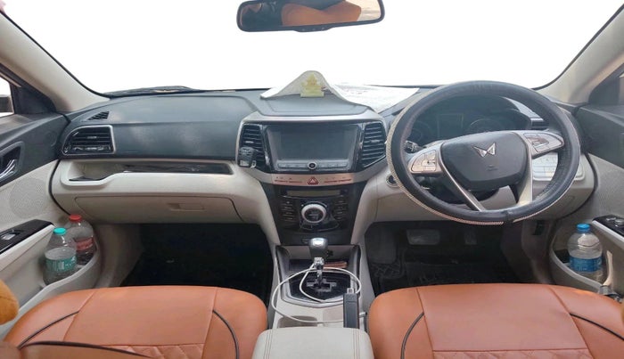 2023 Mahindra XUV300 W8 (O) 1.2 PETROL AMT, Petrol, Automatic, 26,202 km, interior