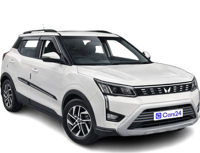 2023 Mahindra XUV300 - SUV - Petrol - Automatic - ₹8.90 lakh