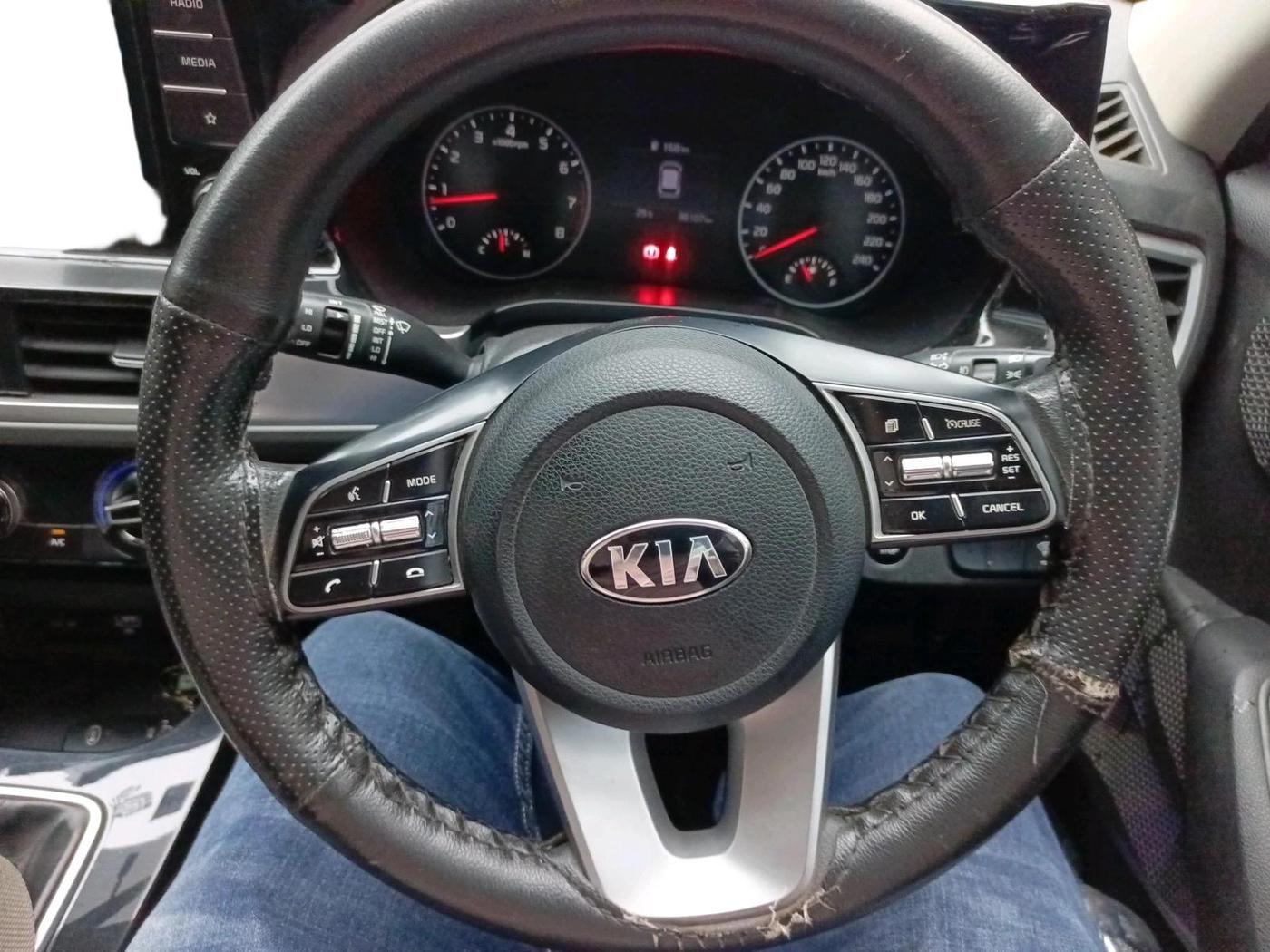 2020 KIA SELTOS HTK PLUS 1.5, Petrol, Manual, 36,108 km, interior