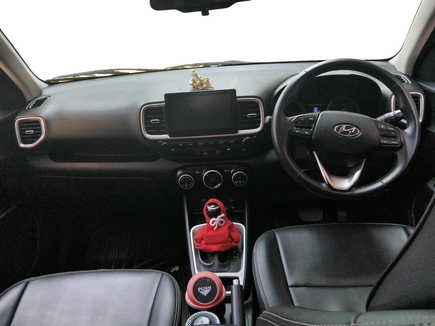 2019 Hyundai VENUE SX PLUS 1.0 TURBO DCT, Petrol, Automatic, 52,867 km, interior