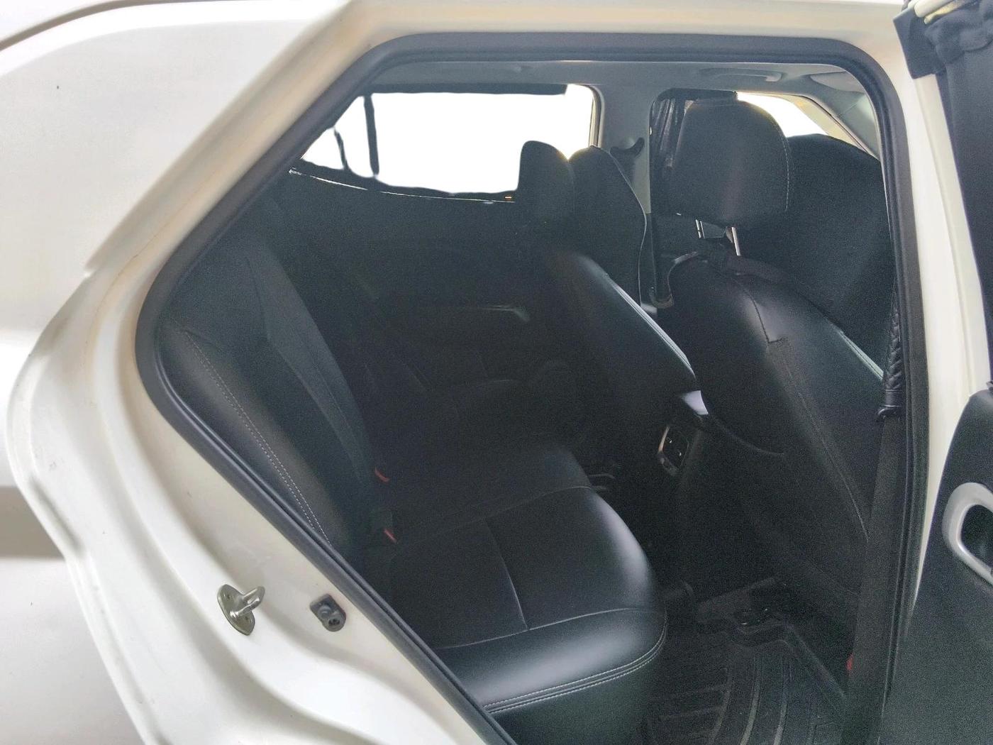 2019 Hyundai VENUE SX PLUS 1.0 TURBO DCT, Petrol, Automatic, 52,867 km, interior