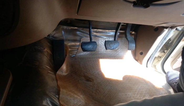 2011 Mahindra Xylo E4, Diesel, Manual, 1,44,131 km, interior