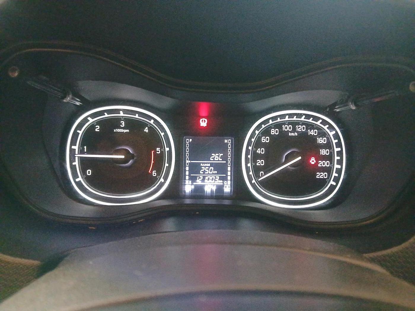 2018 Maruti Vitara Brezza ZDI PLUS, Diesel, Manual, 1,21,003 km, interior