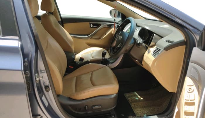 2013 Hyundai New Elantra 1.8 SX MT VTVT, Petrol, Manual, 28,101 km, interior