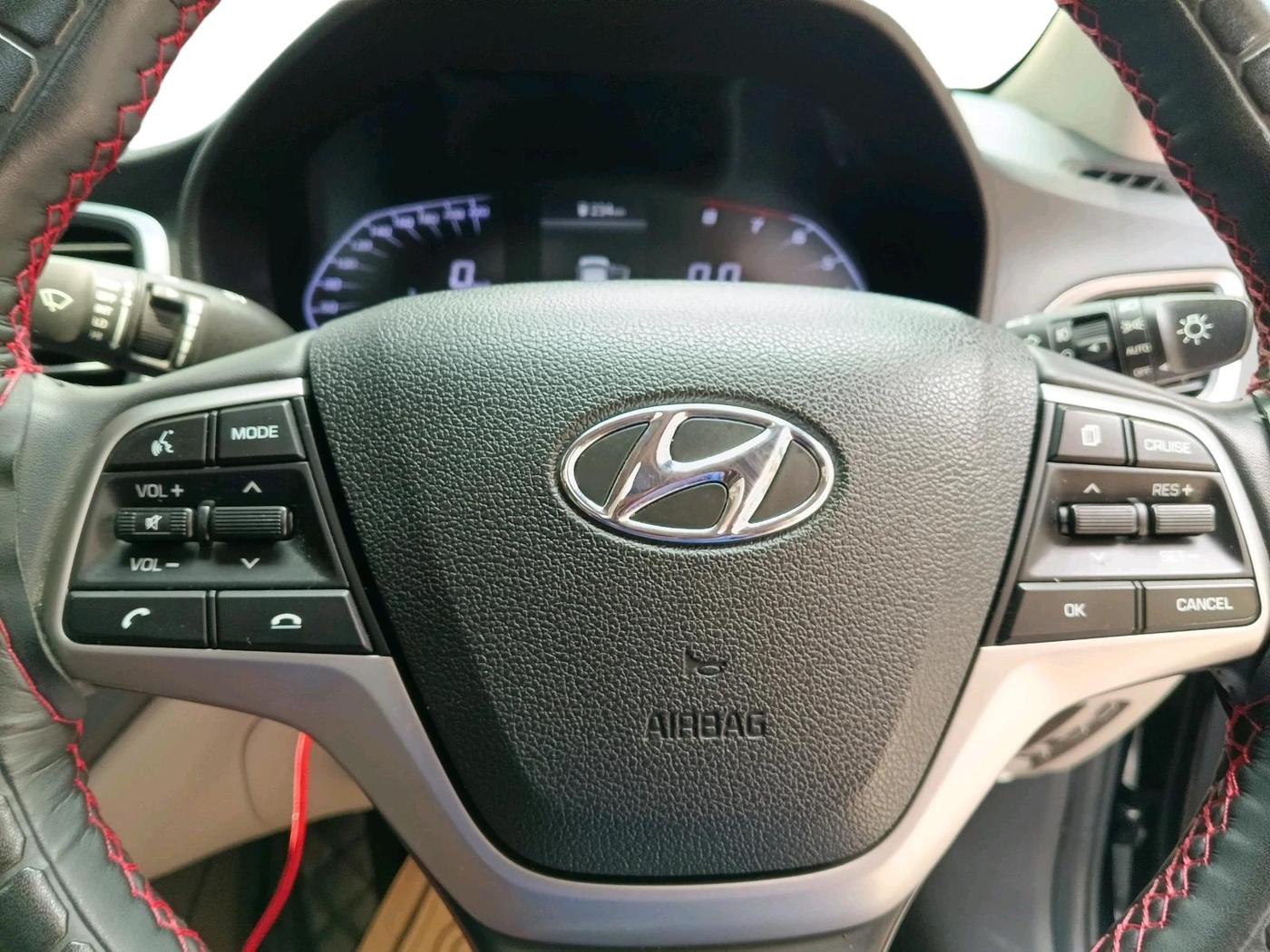 2022 Hyundai Verna SX 1.5 VTVT, Petrol, Manual, 18,327 km, interior
