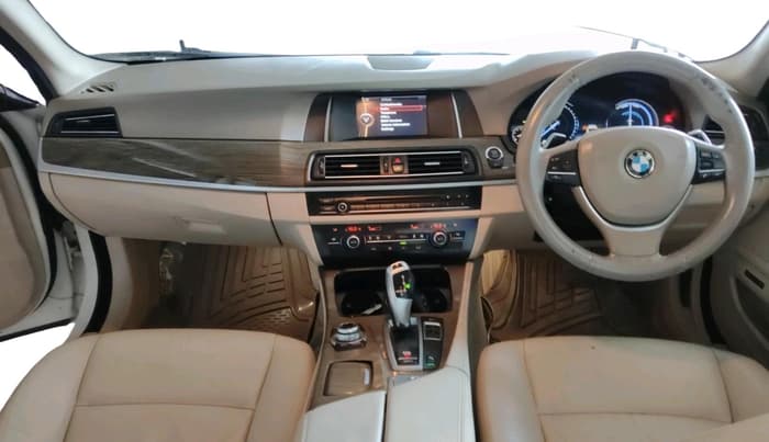 2013 BMW 5 Series 520D MODERN LINE, Diesel, Automatic, 57,325 km, interior
