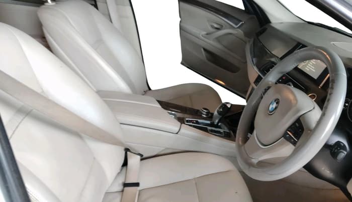 2013 BMW 5 Series 520D MODERN LINE, Diesel, Automatic, 57,325 km, interior