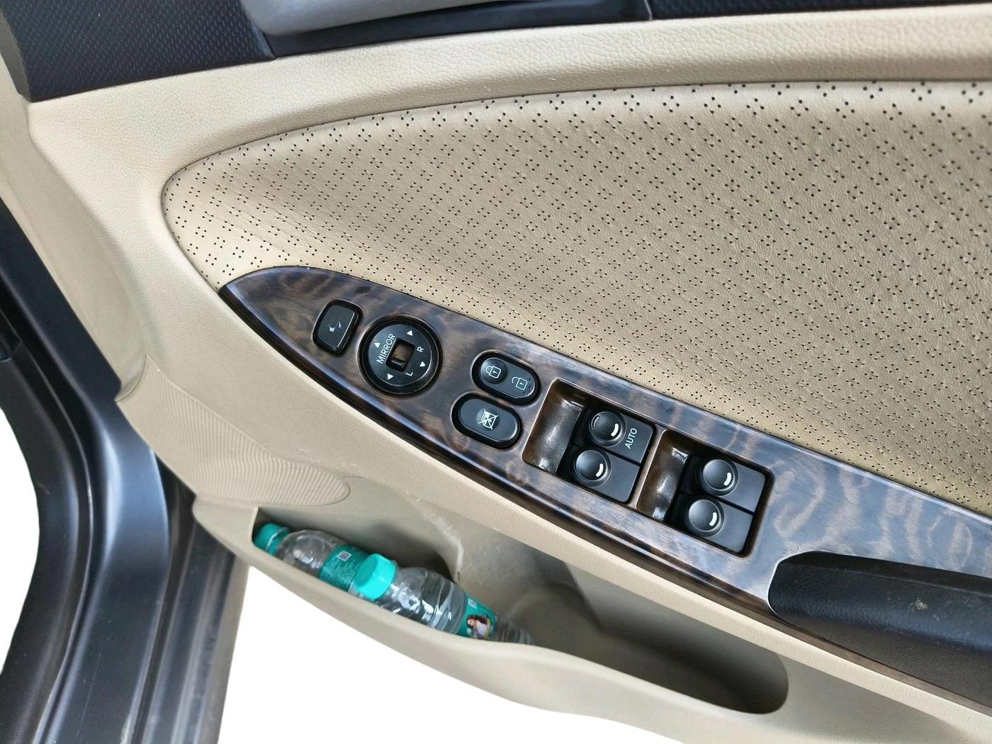 2016 Hyundai Verna 1.6 CRDI SX (O) AT, Diesel, Automatic, 1,25,588 km, interior