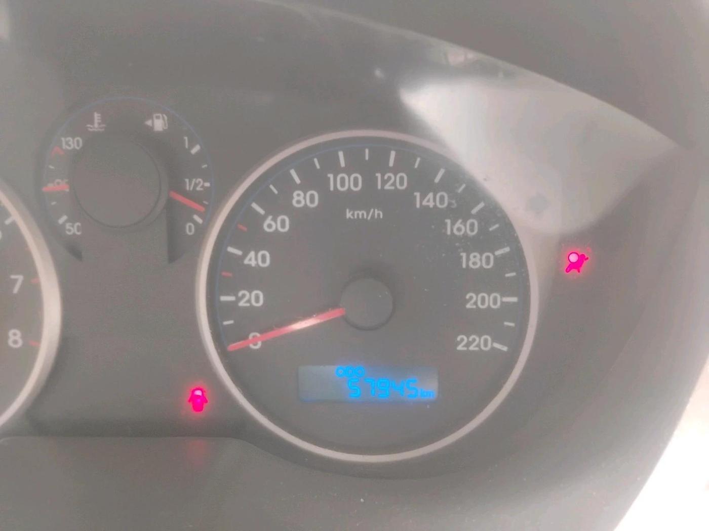 2012 Hyundai i20 SPORTZ 1.2, Petrol, Manual, 57,945 km, interior