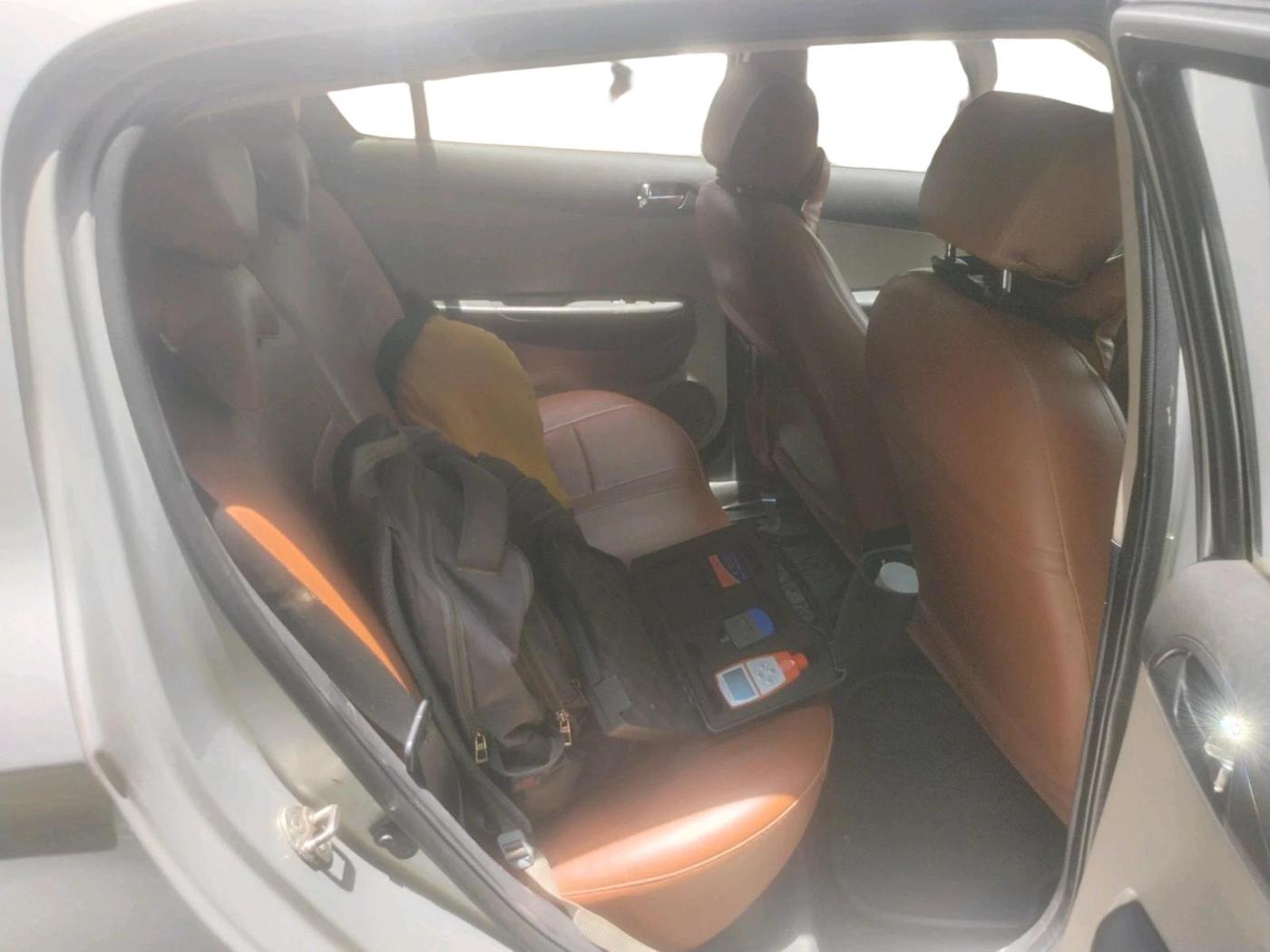 2012 Hyundai i20 SPORTZ 1.2, Petrol, Manual, 57,945 km, interior