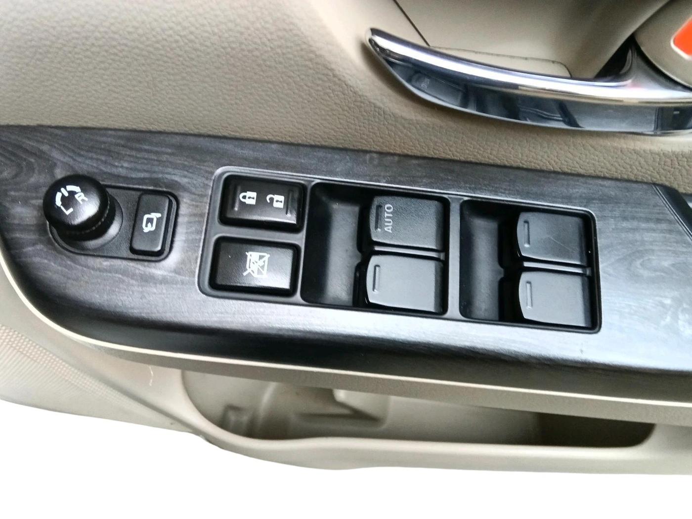 2023 Maruti Ertiga ZXI (O) CNG, CNG, Manual, 10,558 km, interior
