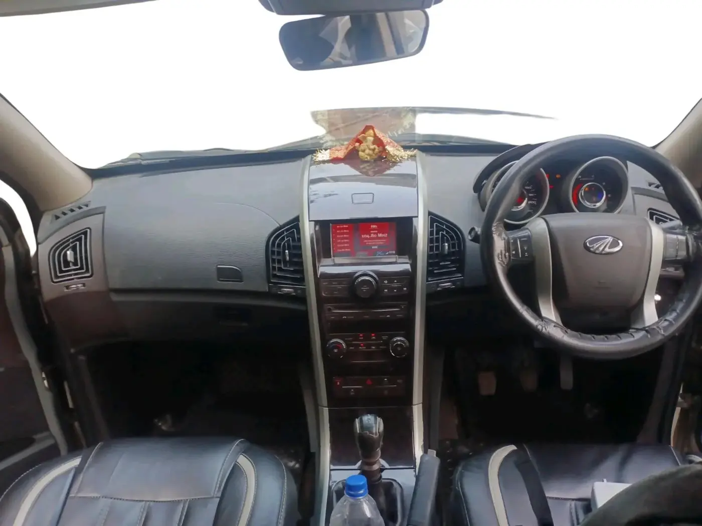 2012 Mahindra XUV500 W8, Diesel, Manual, 92,350 km, interior