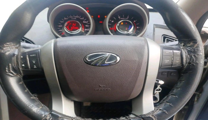 2012 Mahindra XUV500 W8, Diesel, Manual, 92,350 km, interior