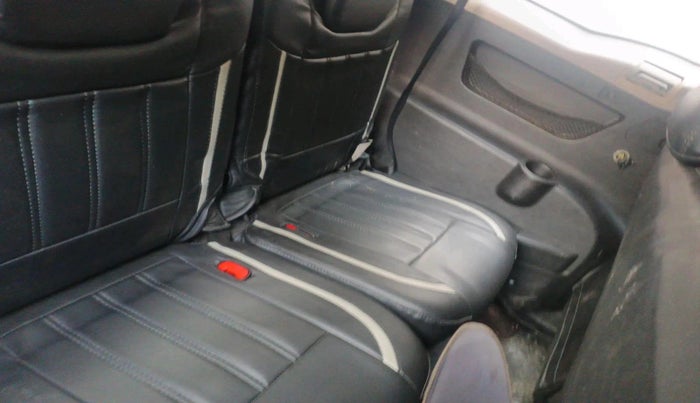 2012 Mahindra XUV500 W8, Diesel, Manual, 92,350 km, interior