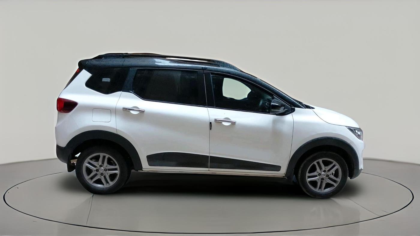 2023 Renault TRIBER RXZ AMT, CNG, Automatic, 32,297 km, exterior