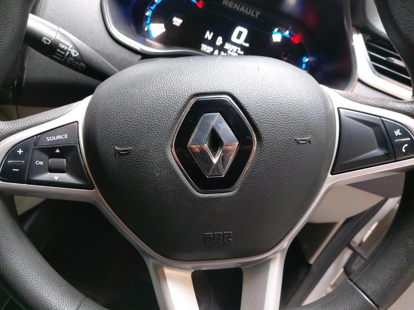 2023 Renault TRIBER RXZ AMT, CNG, Automatic, 32,297 km, interior