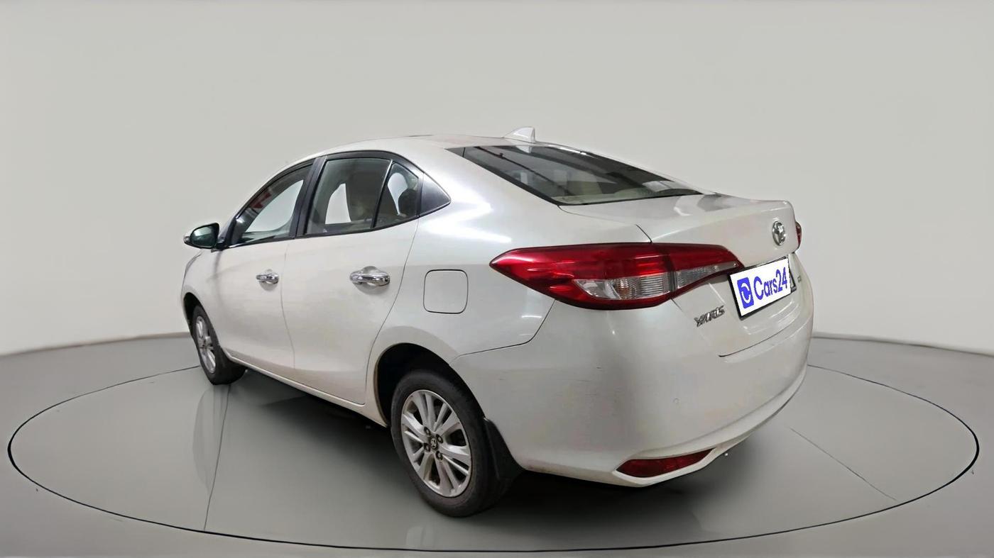 2018 Toyota YARIS VX CVT, Petrol, Automatic, 53,338 km, exterior