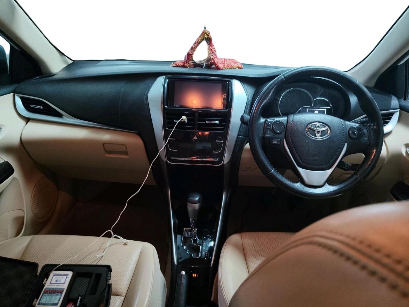 2018 Toyota YARIS VX CVT, Petrol, Automatic, 53,338 km, interior
