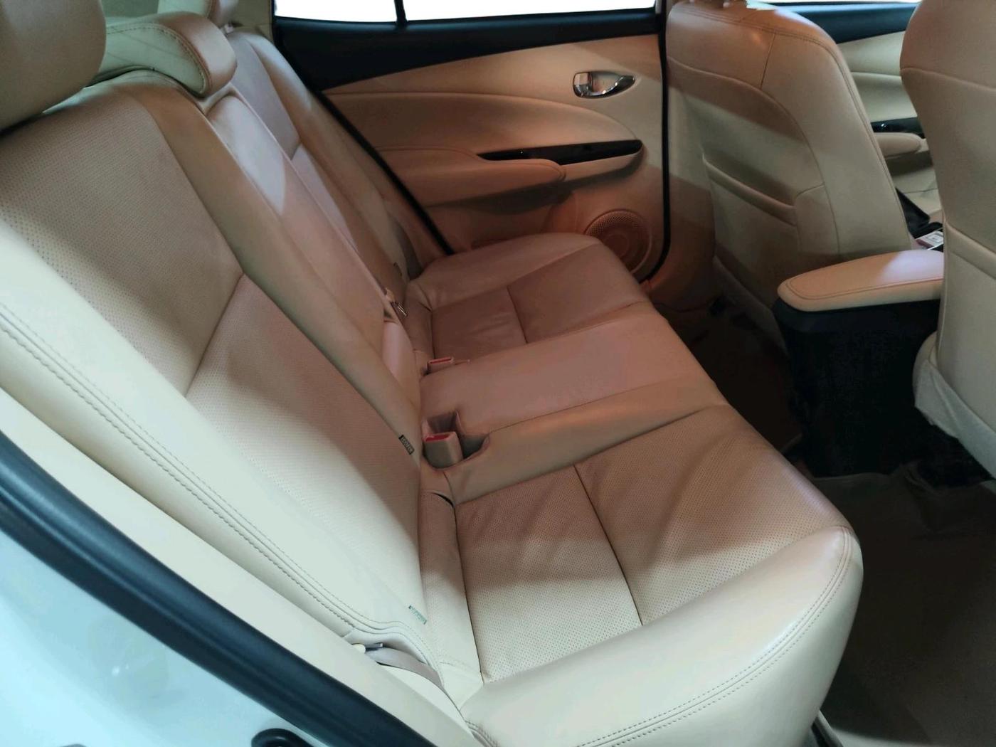 2018 Toyota YARIS VX CVT, Petrol, Automatic, 53,338 km, interior