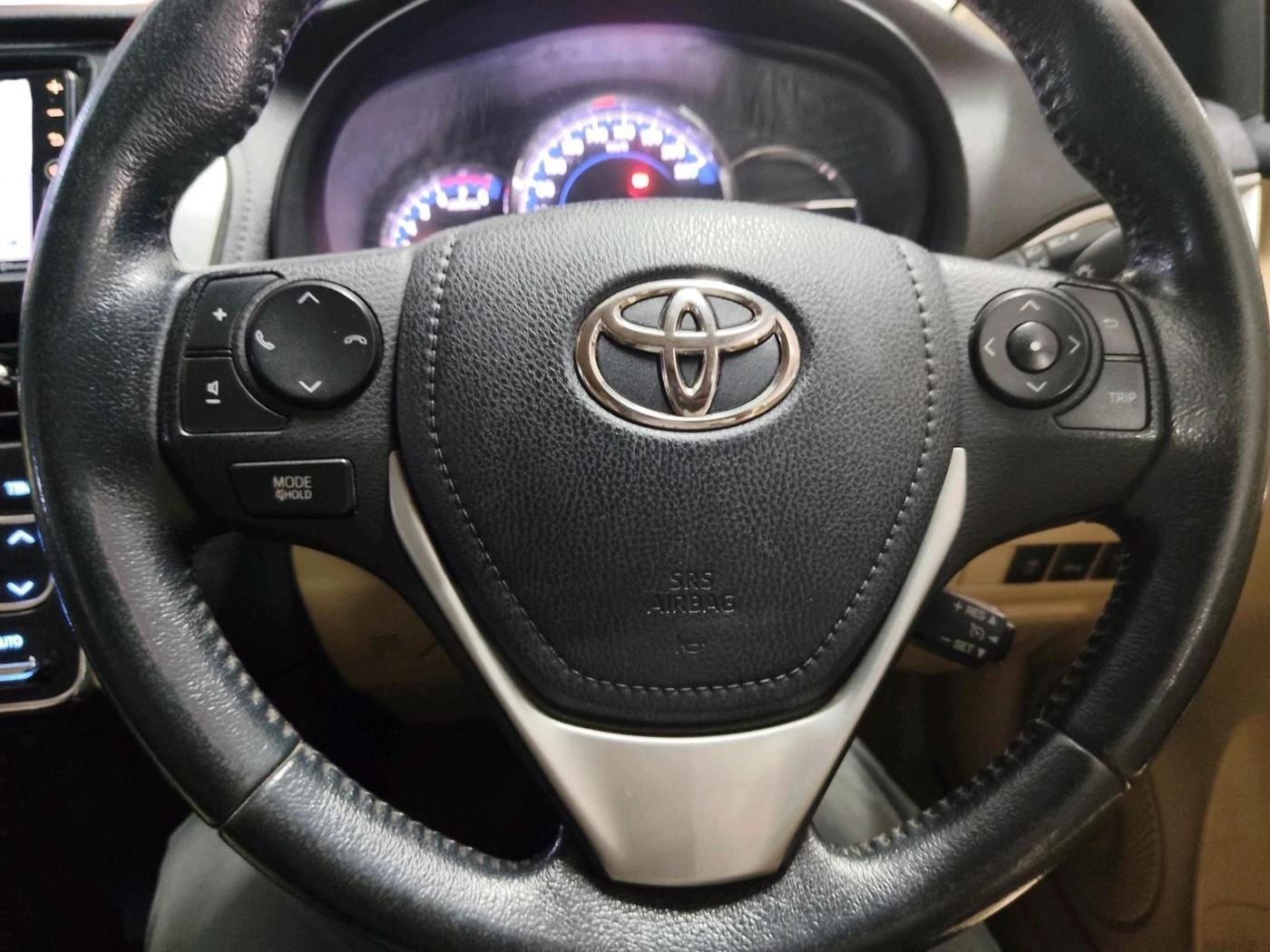 2018 Toyota YARIS VX CVT, Petrol, Automatic, 53,338 km, interior