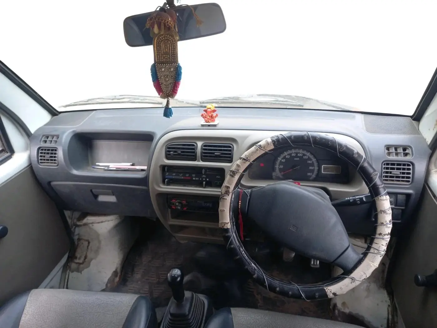 2011 Maruti Eeco 5 STR WITH A/C+HTR, Petrol, Manual, 1,03,924 km, interior
