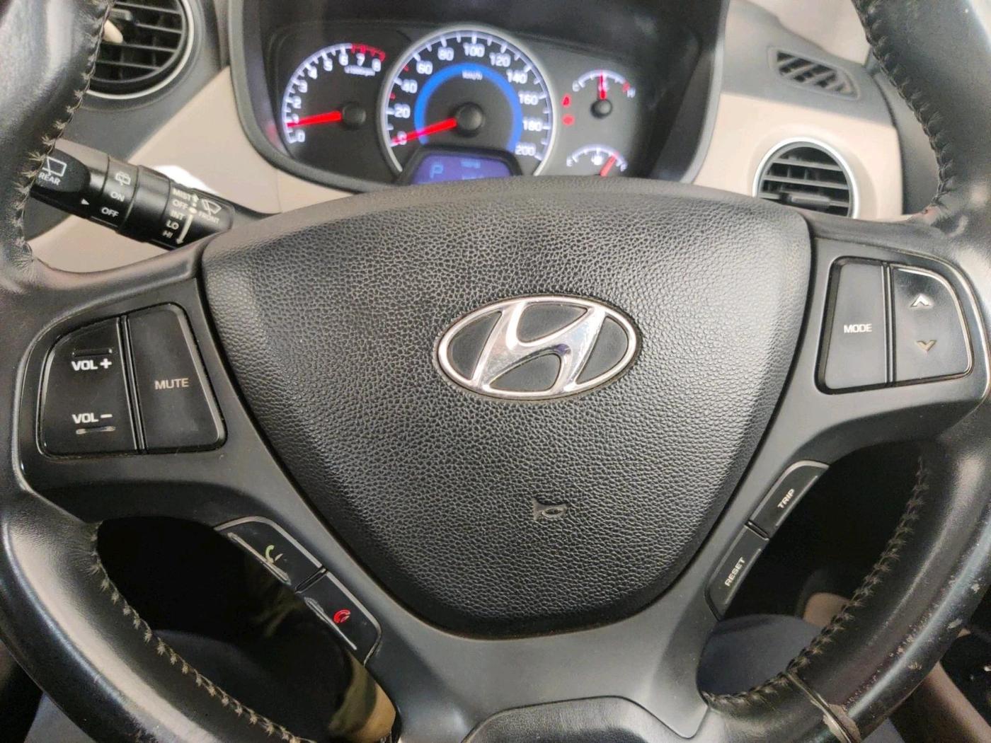 2015 Hyundai Grand i10 ASTA AT 1.2 KAPPA VTVT, Petrol, Automatic, 79,715 km, interior