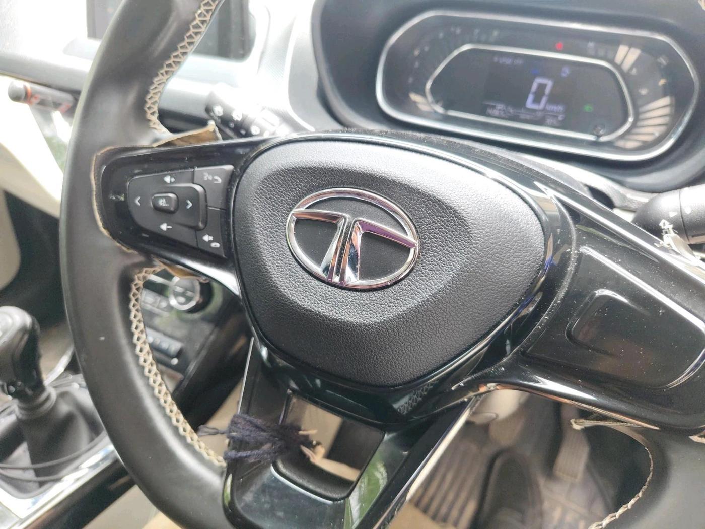 2020 Tata NEXON XZ PLUS PETROL, Petrol, Manual, 14,365 km, interior