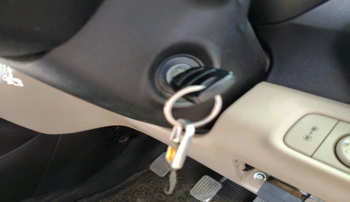 2020 Hyundai NEW SANTRO SPORTZ CNG, CNG, Manual, 67,366 km, interior