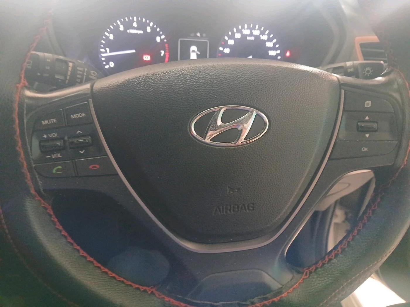 2016 Hyundai i20 Active 1.2 SX, Petrol, Manual, 45,164 km, interior