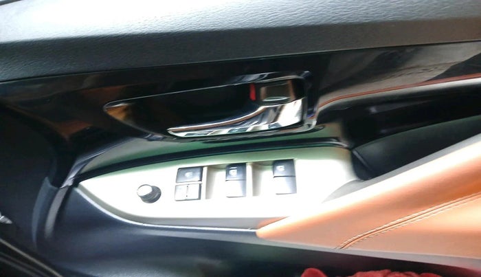 2018 Toyota Innova Crysta 2.4 VX 8 STR, Diesel, Manual, 66,196 km, interior