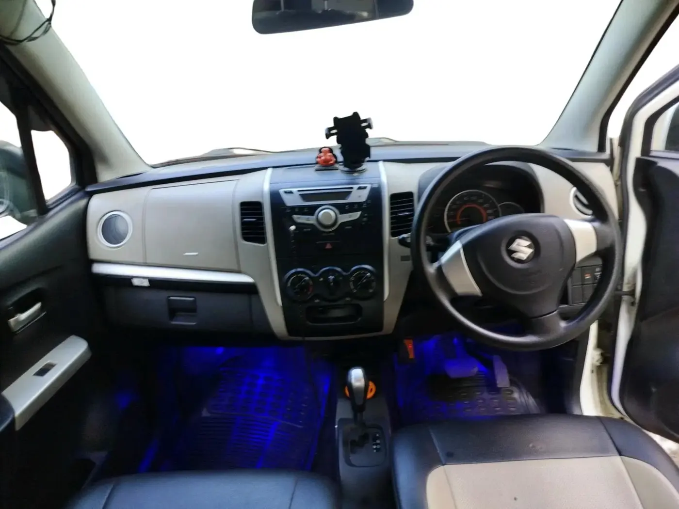 2016 Maruti Wagon R 1.0 VXI AMT, Petrol, Automatic, 25,377 km, interior