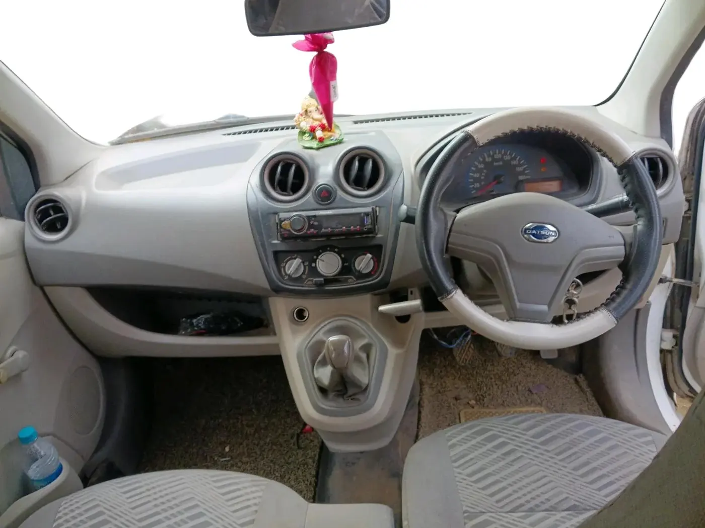 2017 Datsun Go Plus A, CNG, Manual, 55,722 km, interior