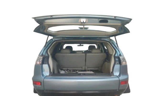 2011 Mitsubishi Outlander 2.4 MIVEC, Petrol, Automatic, 1,49,377 km, exterior