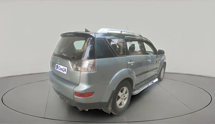 2011 Mitsubishi Outlander 2.4 MIVEC, Petrol, Automatic, 1,49,377 km, exterior