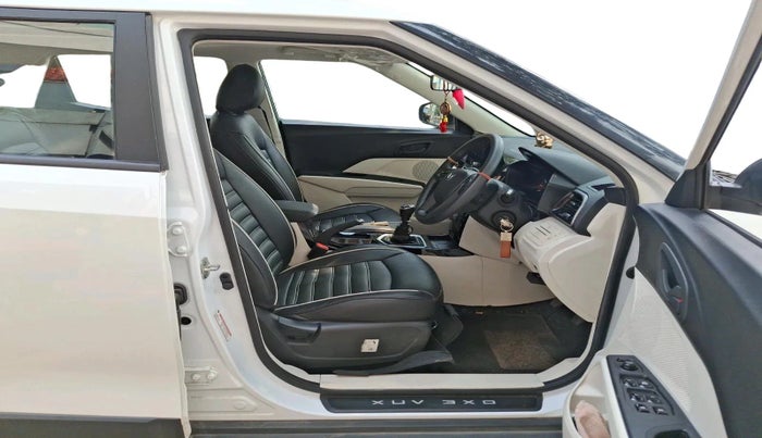 2024 Mahindra XUV 3XO MX3 1.2 L TCMPFi, Petrol, Manual, 10,868 km, interior