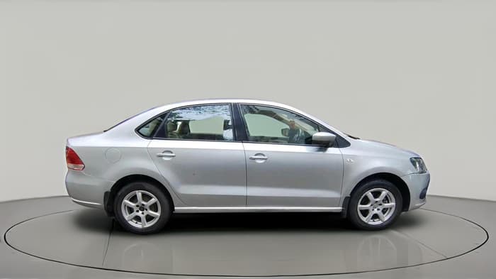 2013 Volkswagen Vento HIGHLINE DIESEL 1.6, Diesel, Manual, 80,013 km, exterior