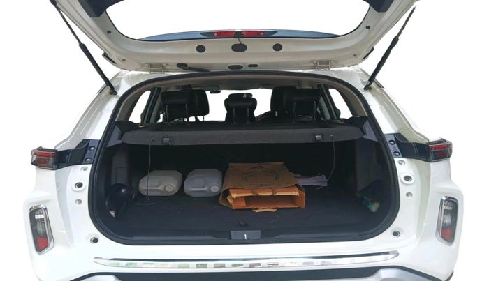 2024 Maruti Grand Vitara DELTA SMART HYBRID AT, Petrol, Automatic, 11,337 km, exterior