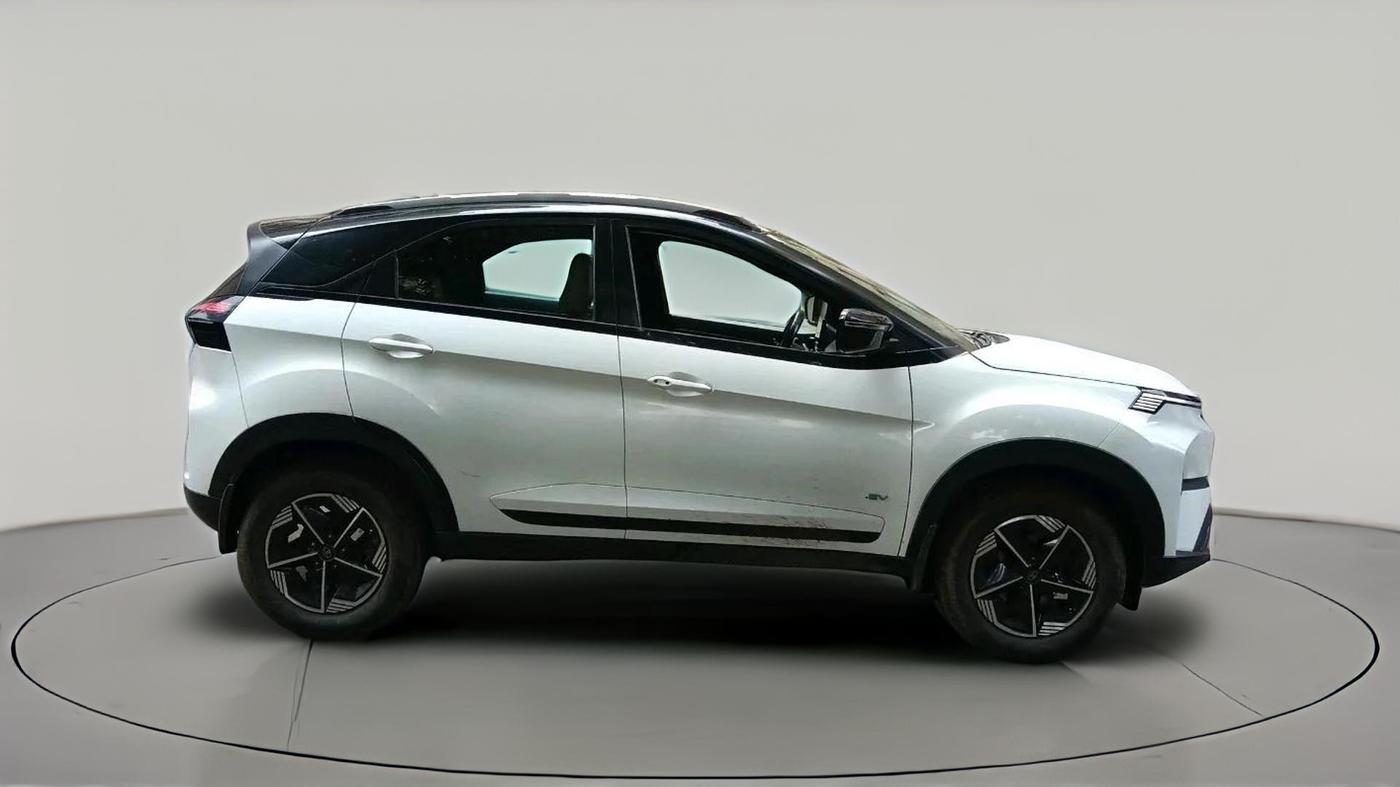 2024 Tata NEXON EV FEARLESS MEDIUM RANGE, Electric, Automatic, 35,921 km, exterior