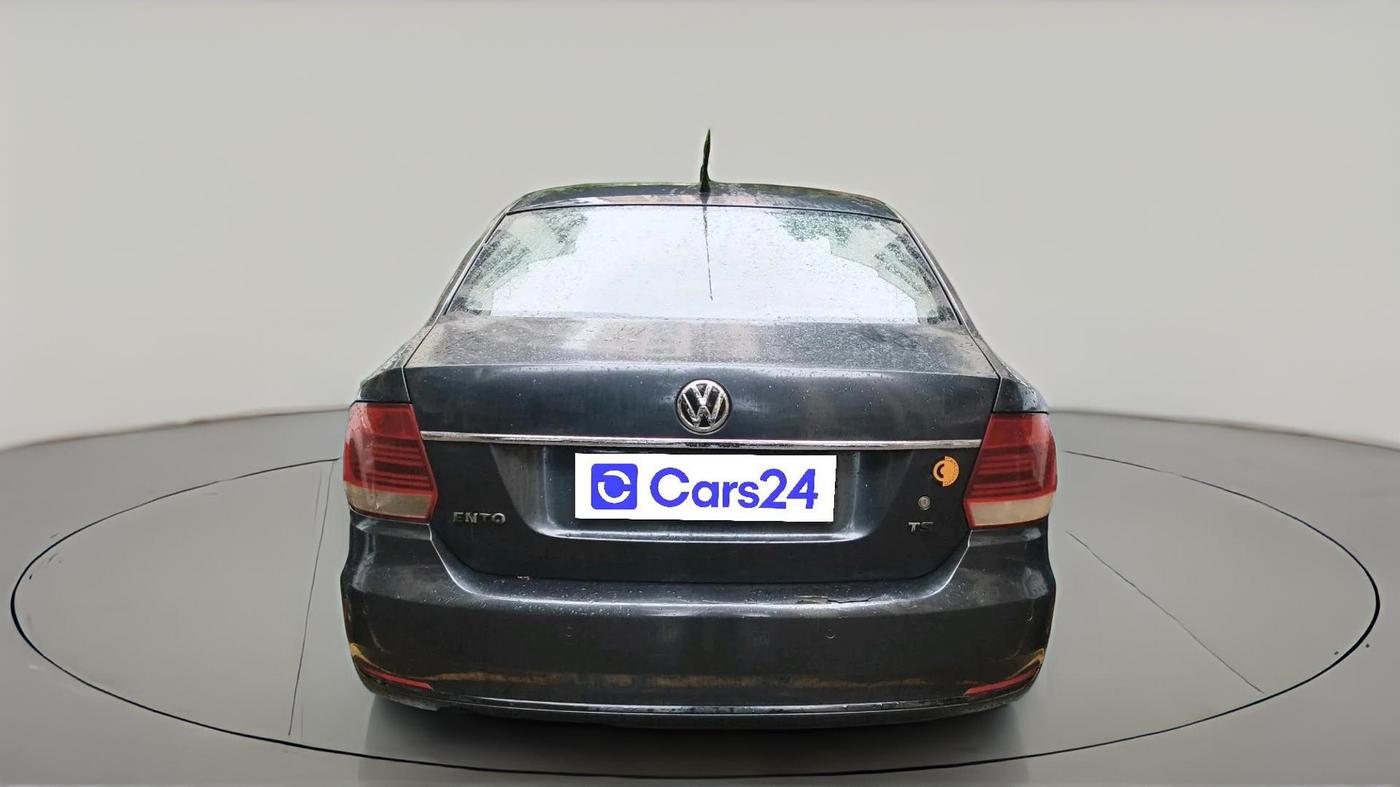 2015 Volkswagen Vento HIGHLINE PETROL AT, Petrol, Automatic, 1,48,257 km, exterior