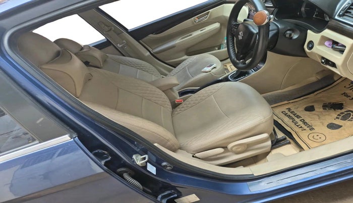 2018 Maruti Ciaz ZETA 1.4  AT PETROL, CNG, Automatic, 1,02,635 km, interior