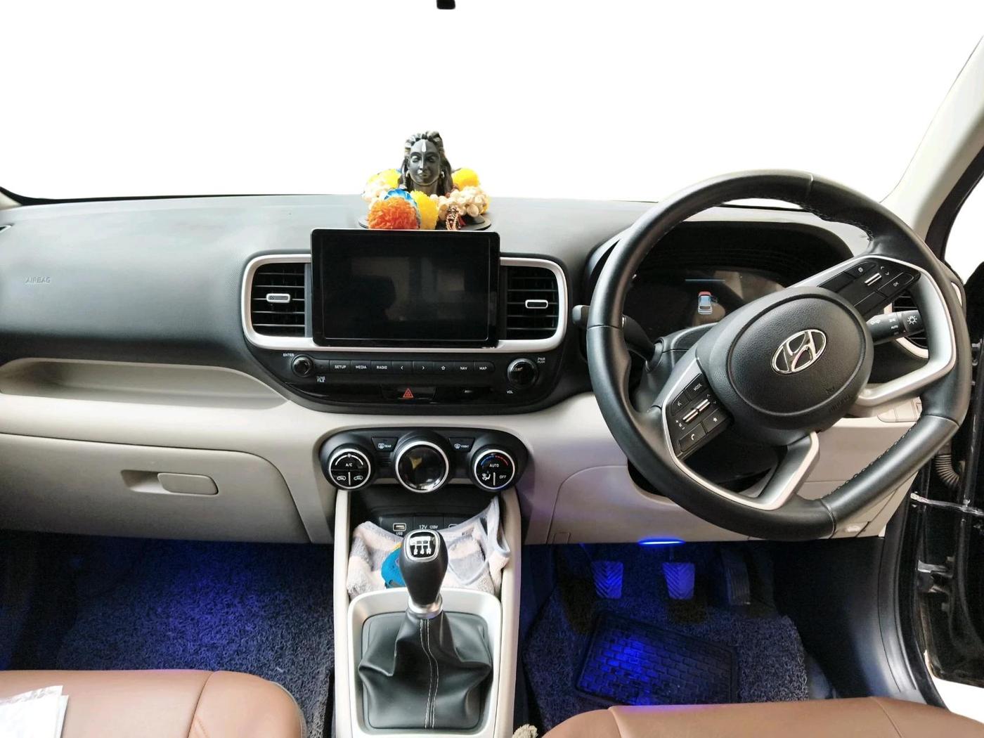 2023 Hyundai VENUE SX 1.2 PETROL, Petrol, Manual, 23,705 km, interior