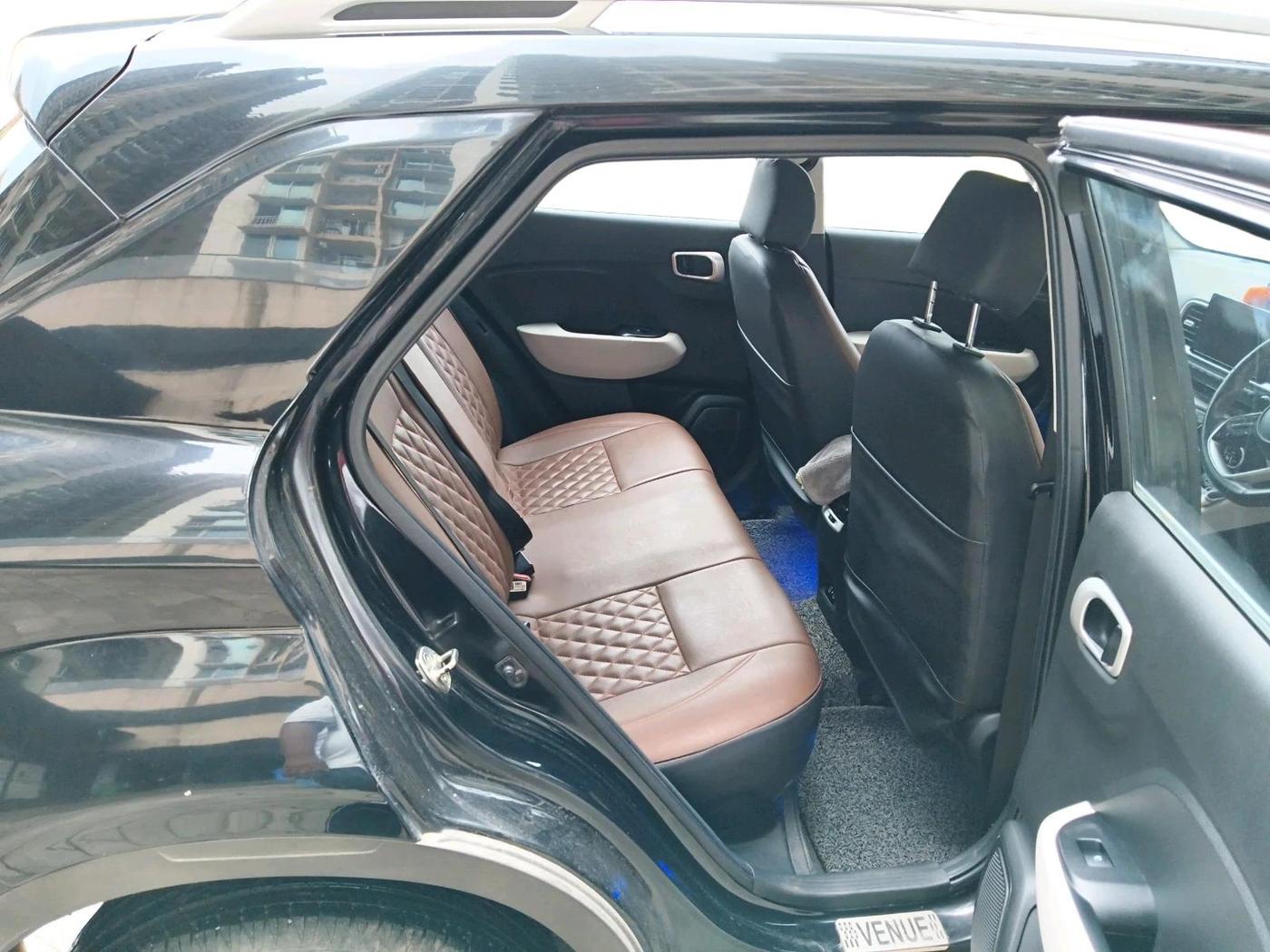 2023 Hyundai VENUE SX 1.2 PETROL, Petrol, Manual, 23,705 km, interior